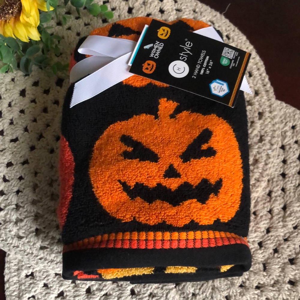 CH Style Halloween Hand Towels - Orange & Black